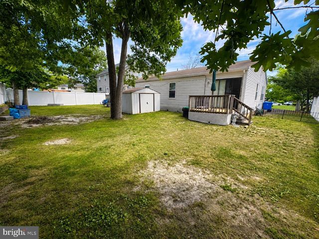 1553 BREAKERS DR, Manahawkin, NJ 08050