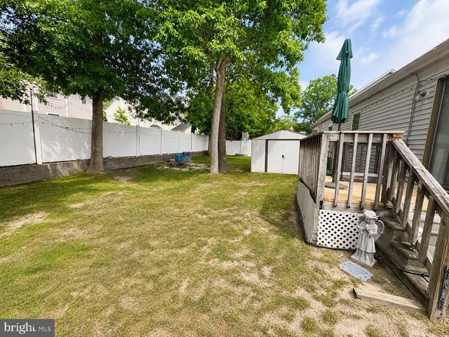 1553 BREAKERS DR, Manahawkin, NJ 08050