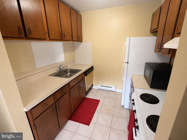1553 BREAKERS DR, Manahawkin, NJ 08050