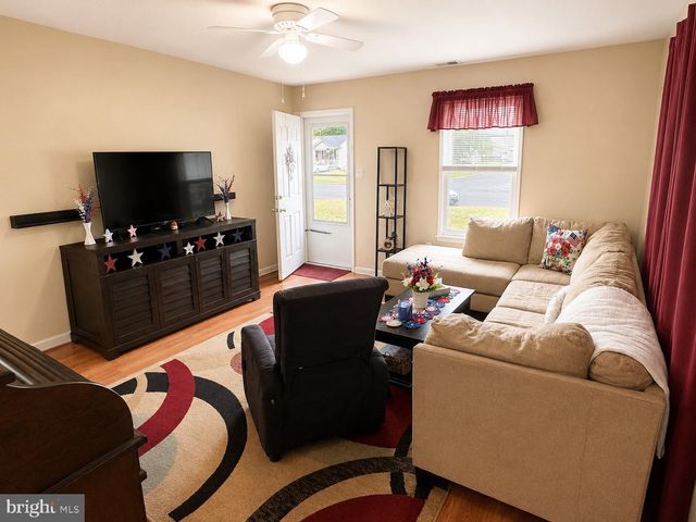1553 BREAKERS DR, Manahawkin, NJ 08050