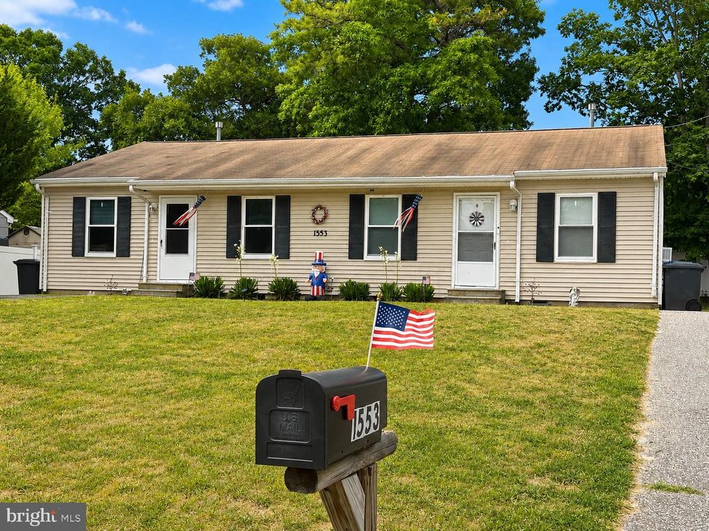 1553 BREAKERS DR, Manahawkin, NJ 08050