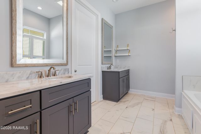 115 Grays Landing Lane, Lafayette, LA 70508