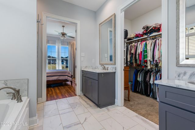 115 Grays Landing Lane, Lafayette, LA 70508