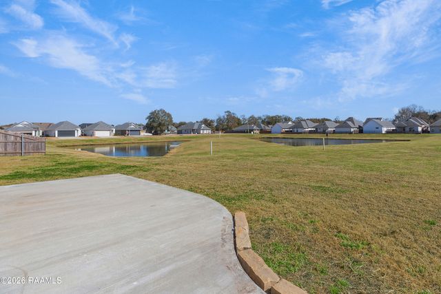 115 Grays Landing Lane, Lafayette, LA 70508