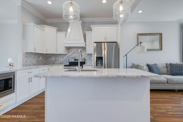 115 Grays Landing Lane, Lafayette, LA 70508