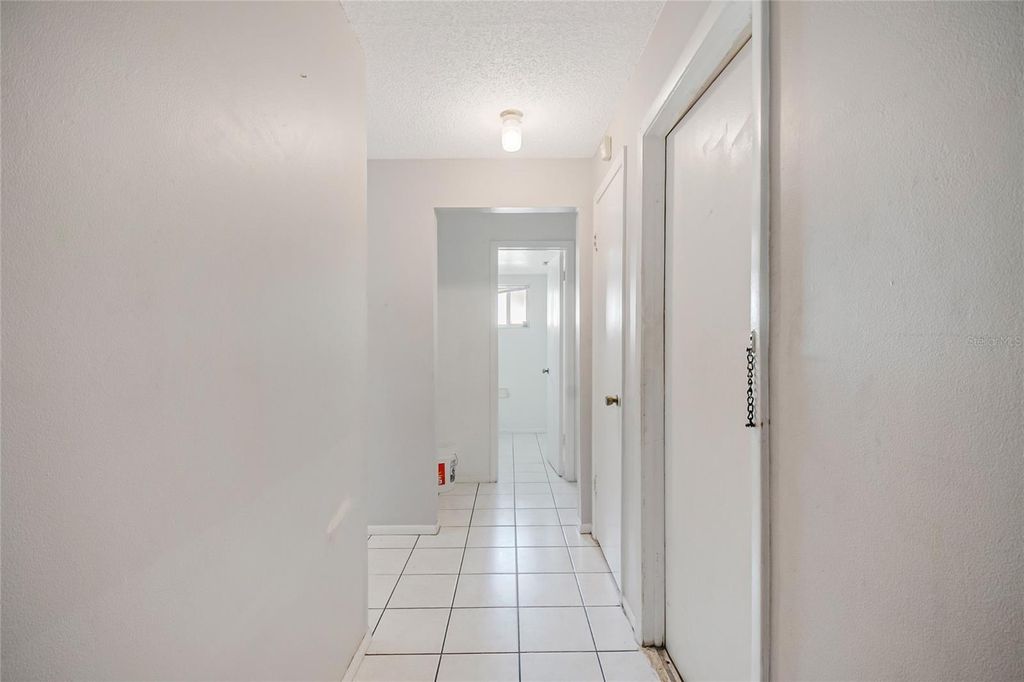 Image 6 of property listing at 4721 WATCH HILL COURT, Orlando, FL 32808