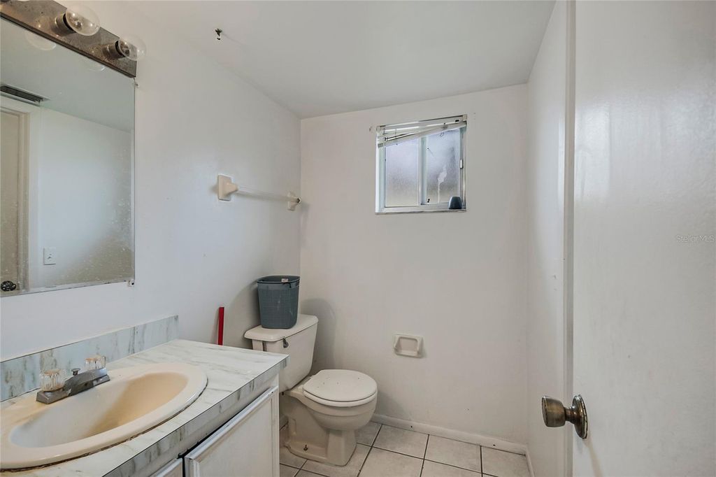 Image 8 of property listing at 4721 WATCH HILL COURT, Orlando, FL 32808