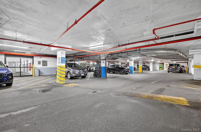 25-40 Shore Boulevard 15Q, Astoria, NY 11222