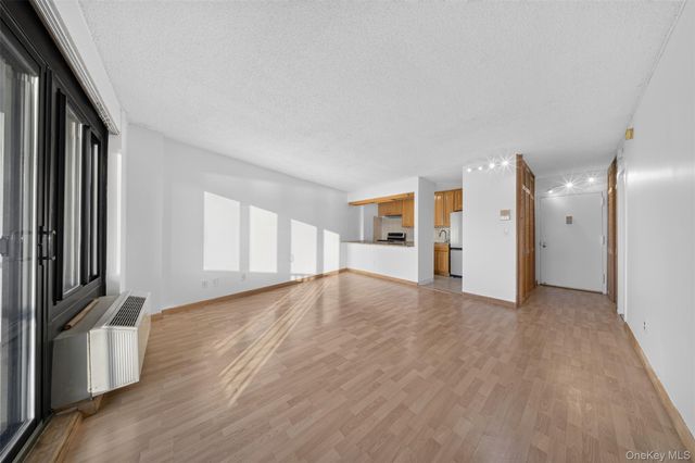 25-40 Shore Boulevard 15Q, Astoria, NY 11222