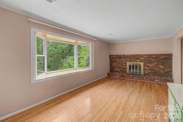 22 Mayfair Drive, Candler, NC 28715