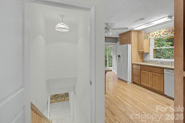 22 Mayfair Drive, Candler, NC 28715
