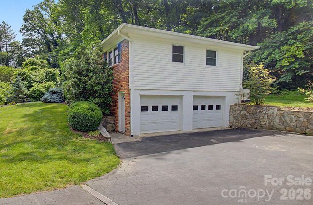22 Mayfair Drive, Candler, NC 28715