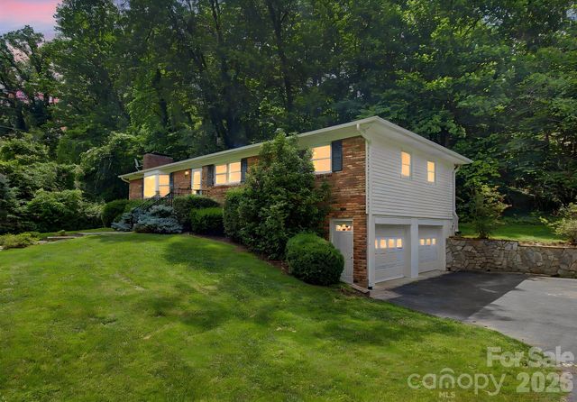 22 Mayfair Drive, Candler, NC 28715