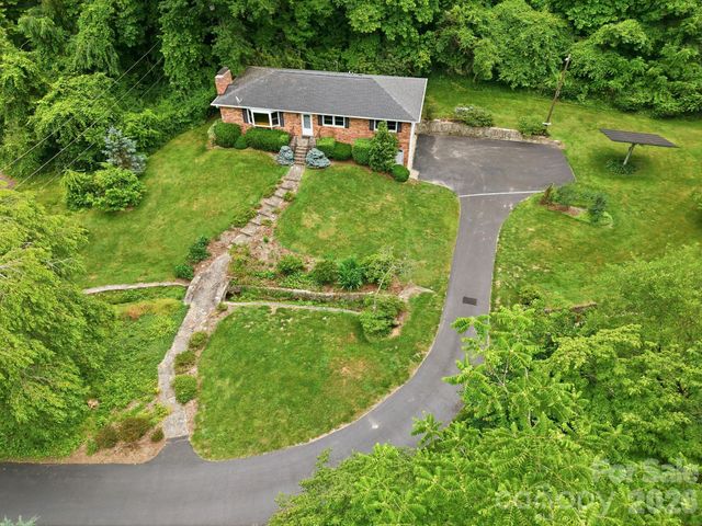 22 Mayfair Drive, Candler, NC 28715