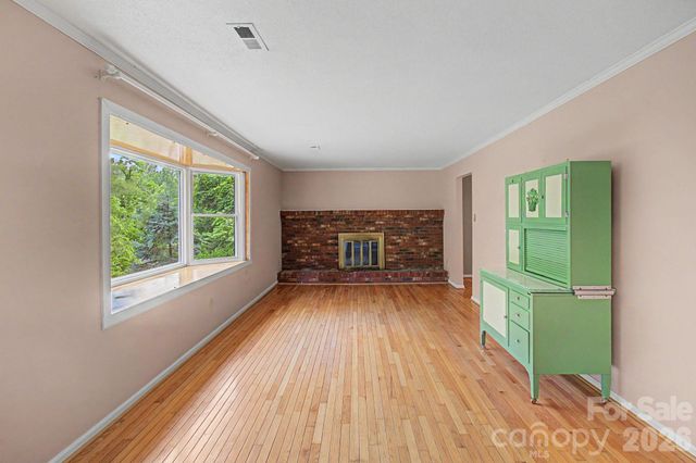 22 Mayfair Drive, Candler, NC 28715