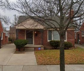 18426 Annchester, Detroit, MI 48219