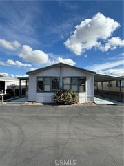 530 W Devonshire Avenue 36, Hemet, CA 92543