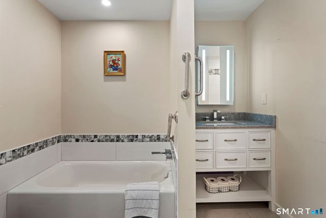 86 Fenwood Drive, Old Saybrook, CT 06475