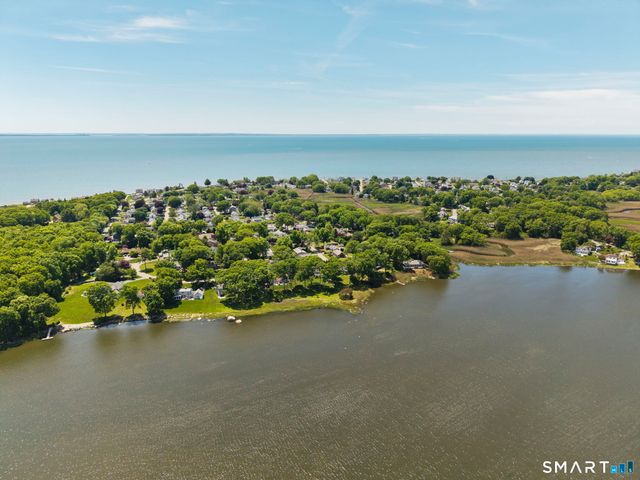 86 Fenwood Drive, Old Saybrook, CT 06475