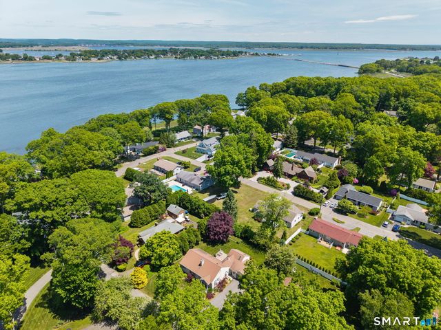86 Fenwood Drive, Old Saybrook, CT 06475