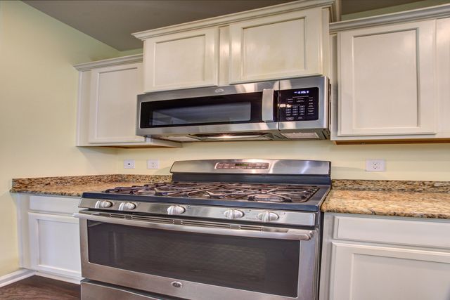 128 Carolina Wren Avenue, Moncks Corner, SC 29461