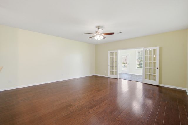 128 Carolina Wren Avenue, Moncks Corner, SC 29461