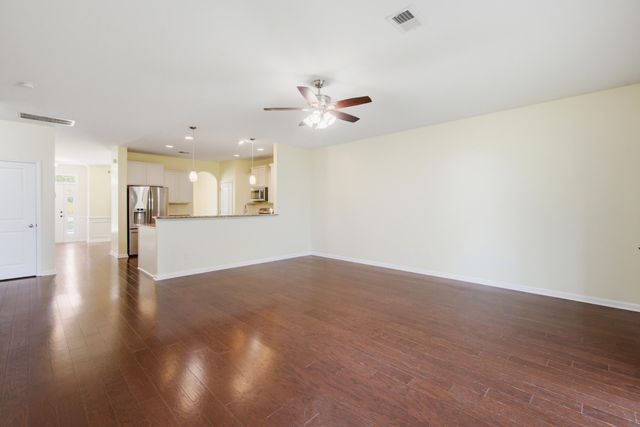 128 Carolina Wren Avenue, Moncks Corner, SC 29461
