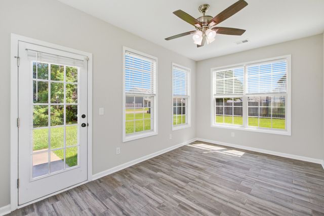 128 Carolina Wren Avenue, Moncks Corner, SC 29461
