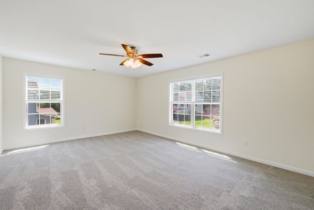 128 Carolina Wren Avenue, Moncks Corner, SC 29461