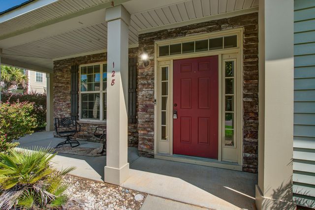 128 Carolina Wren Avenue, Moncks Corner, SC 29461