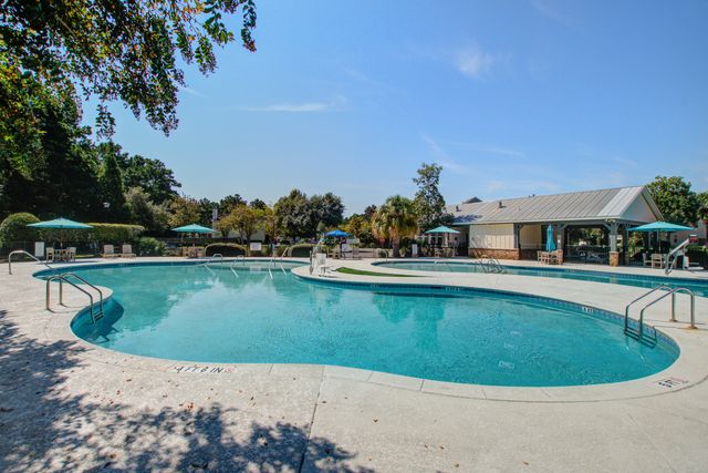 128 Carolina Wren Avenue, Moncks Corner, SC 29461