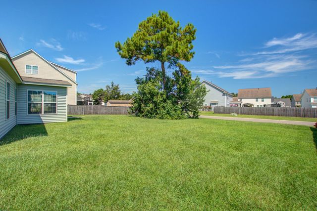 128 Carolina Wren Avenue, Moncks Corner, SC 29461