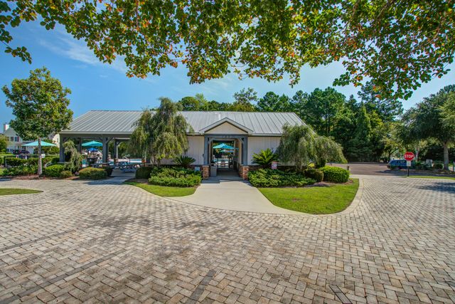 128 Carolina Wren Avenue, Moncks Corner, SC 29461