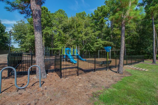 128 Carolina Wren Avenue, Moncks Corner, SC 29461