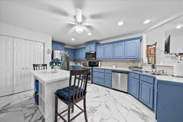 942 Cresthill Drive 20, Cedar Hill, TX 75104