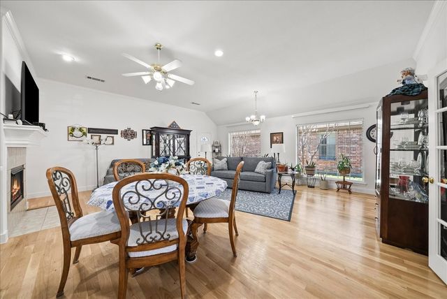 942 Cresthill Drive 20, Cedar Hill, TX 75104