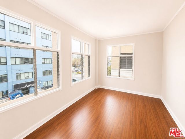 634 S Gramercy Place 304, Los Angeles, CA 90005