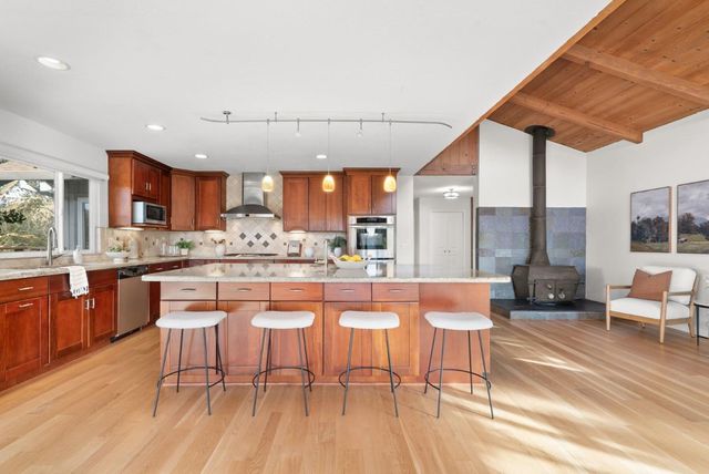 1044 Pleasant Valley Road, Aptos, CA 95003