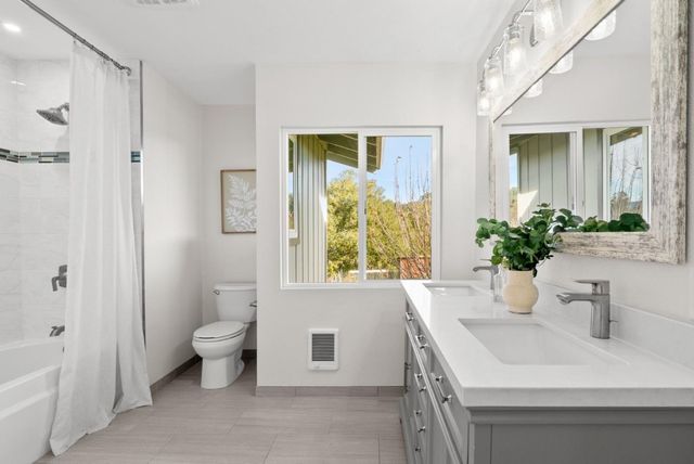 1044 Pleasant Valley Road, Aptos, CA 95003