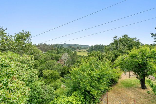 1044 Pleasant Valley Road, Aptos, CA 95003
