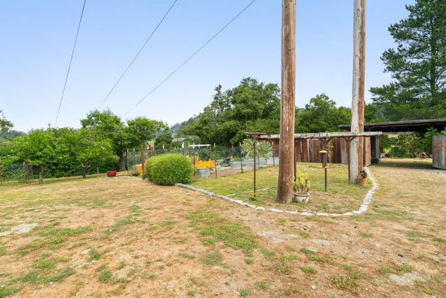 1044 Pleasant Valley Road, Aptos, CA 95003