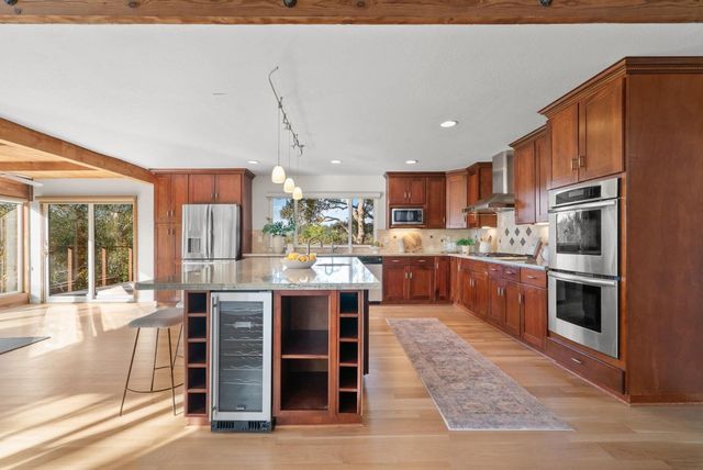 1044 Pleasant Valley Road, Aptos, CA 95003