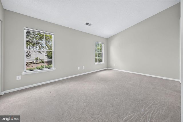 6576 MEDINAH LN, Alexandria, VA 22312