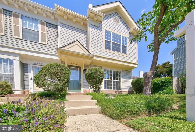 6576 MEDINAH LN, Alexandria, VA 22312