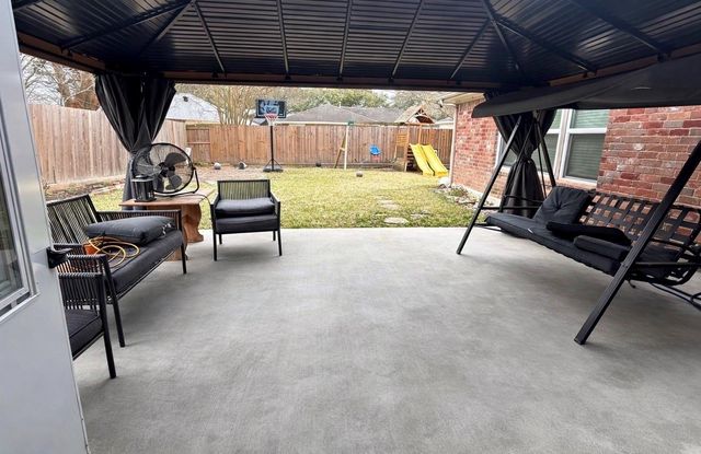 12219 Monticeto Lane, Meadows Place, TX 77477