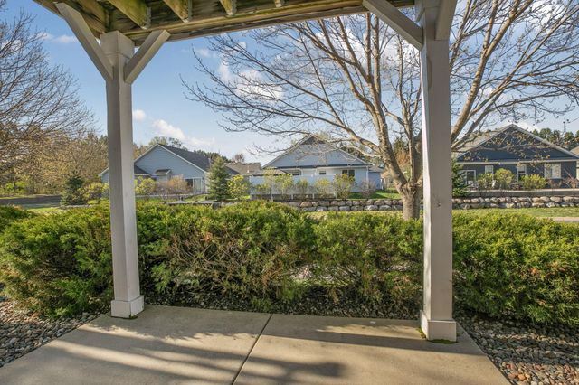 16644 72nd Court NE, Elk River, MN 55330