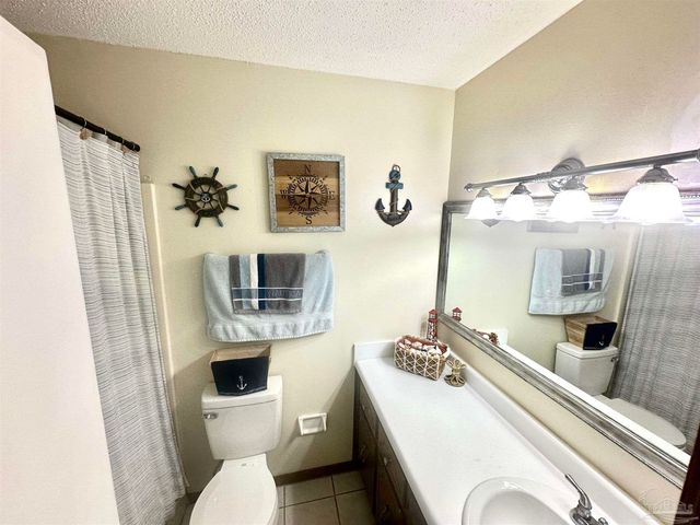 5057 Babb Ln, Pace, FL 32571