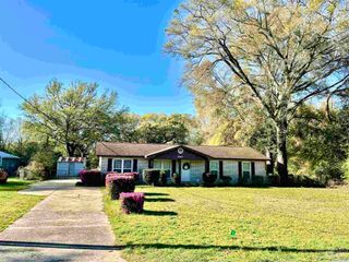 5057 Babb Ln, Pace, FL 32571