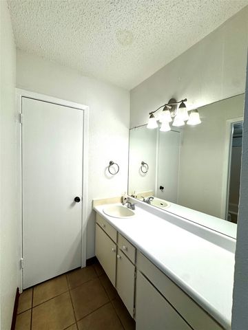 7152 Fair Oaks Avenue 2087, Dallas, TX 75231