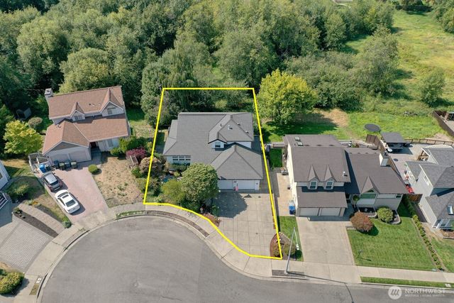 1308 11th Street Pl SW, Puyallup, WA 98371